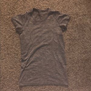 Lululemon Swiftly tech short sleeve